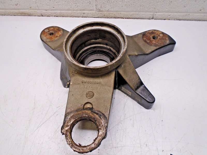 T3 F695346 F695346-1 Force 1989-1990 L-Drive Steering Mount Base 85 - 125 HP