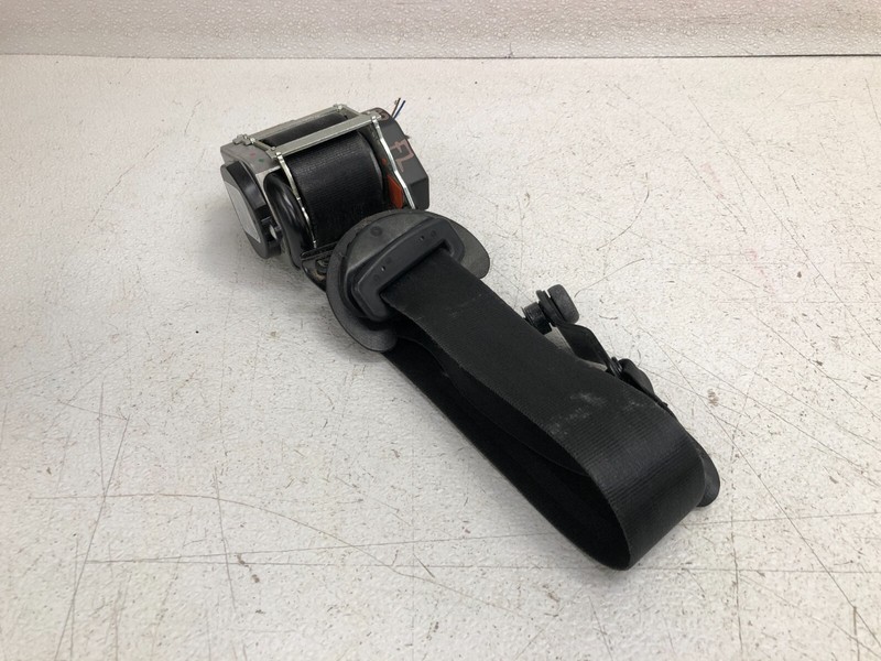 12-18 Land Range Rover Evoque Front Left Driver Seatbelt Retractor 1422 OEM