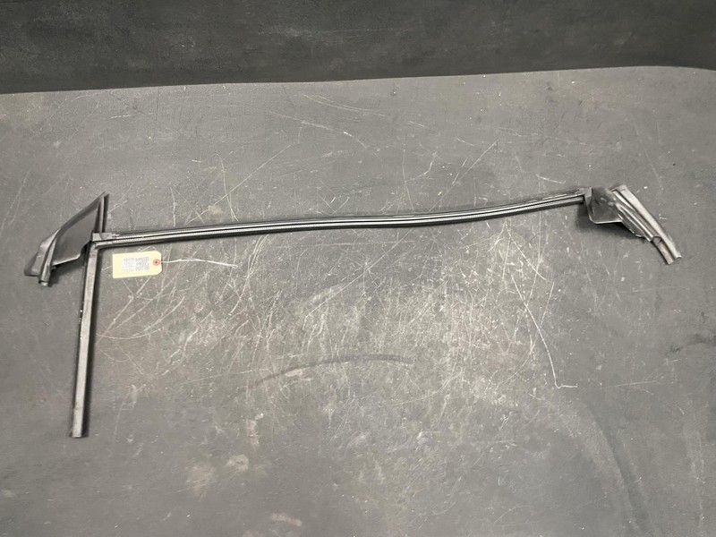 Front Right Door Window Glass Run Channel 2019 Audi S5 Coupe 8W6837480B 18-23