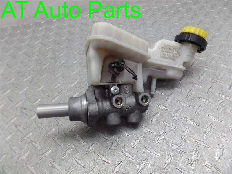 07 08 09 10 11 12 CALIBER COMPASS PATRIOT BRAKE MASTER CYLINDER 05175093AA