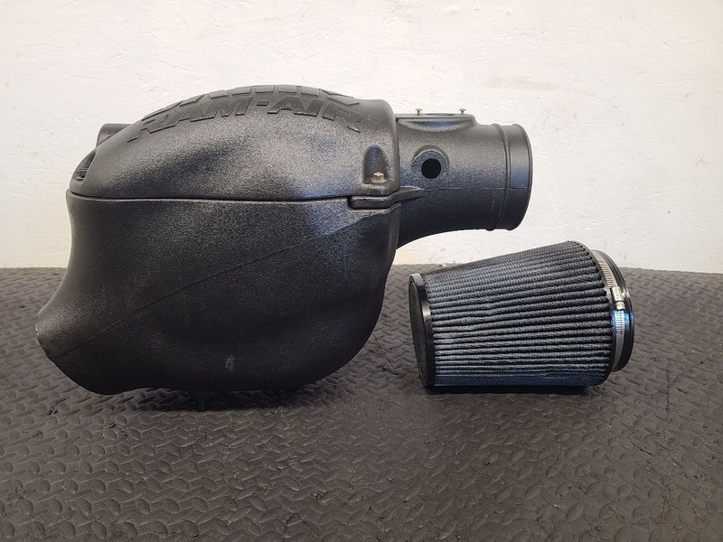 11-16 Ford F250SD F350SD Diesel 6.7L Air Cleaner Box W/ Filter OEM BC3Z-9600-A