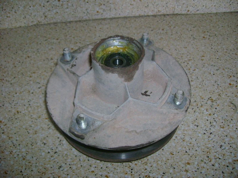 1993 Polaris ATV 350 350L 2x4 W937539 Right Front Wheel Hub Brake Rotor Disk A9