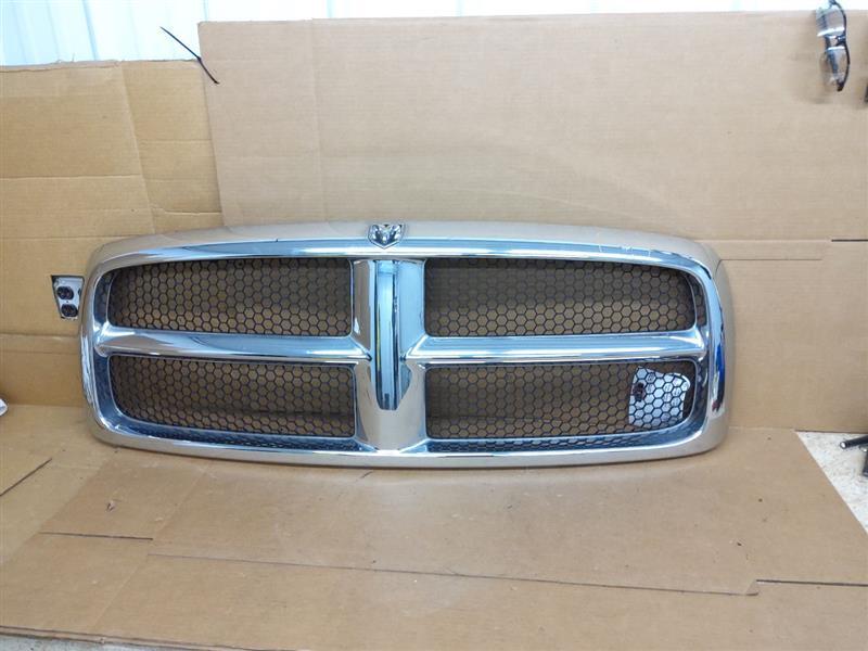 Grille Chrome Surround And Cross Bars Fits 02-05 DODGE 1500 PICKUP 268466