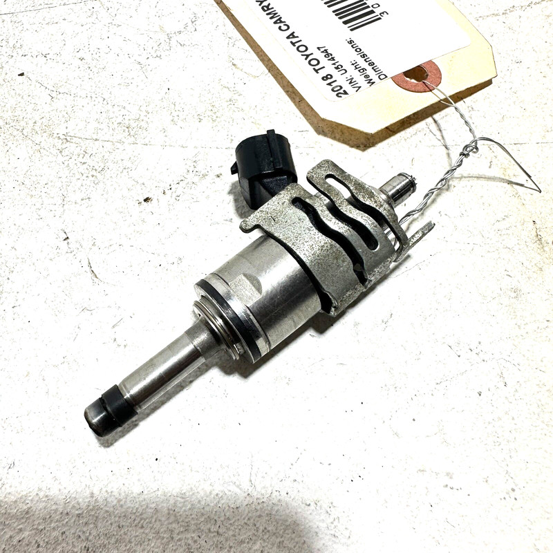 TOYOTA CAMRY XLE ENGINE MOTOR FUEL INJECTOR 2018-2019-2020-2021-2022 OEM