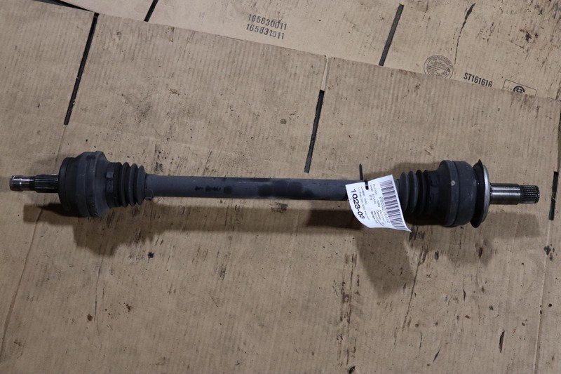 2010-2016 MERCEDES E-CLASS E350 W212 RWD REAR LEFT SIDE AXLE SHAFT JOINT OEM