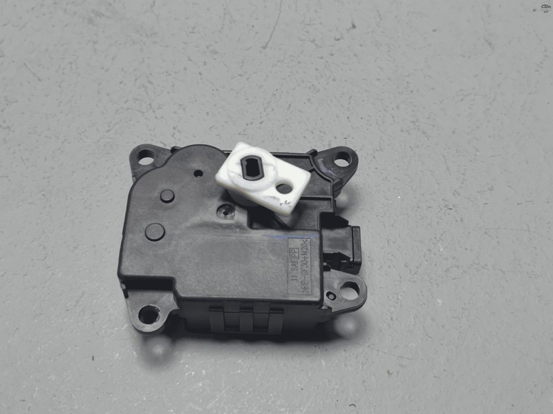 Nissan Rogue HVAC AC Vent Door Right Passenger Side Actuator Motor OEM 2021-2024