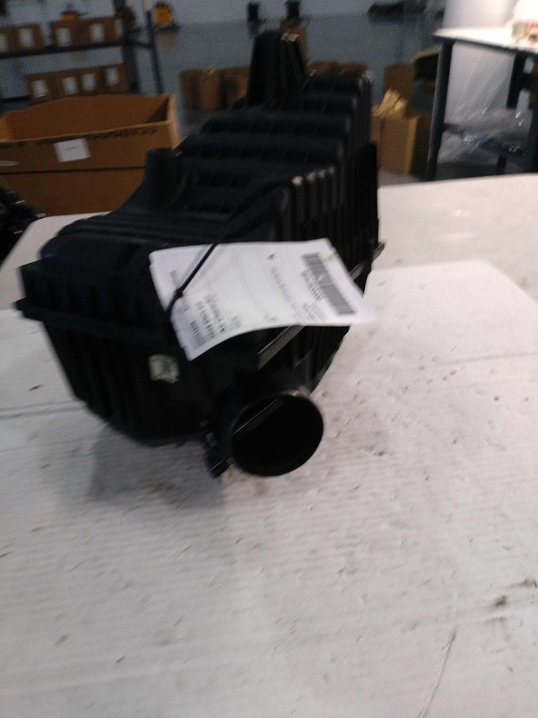 2018 Buick Enclave Air Cleaner Assembly OEM 23325520 Black 74K Miles