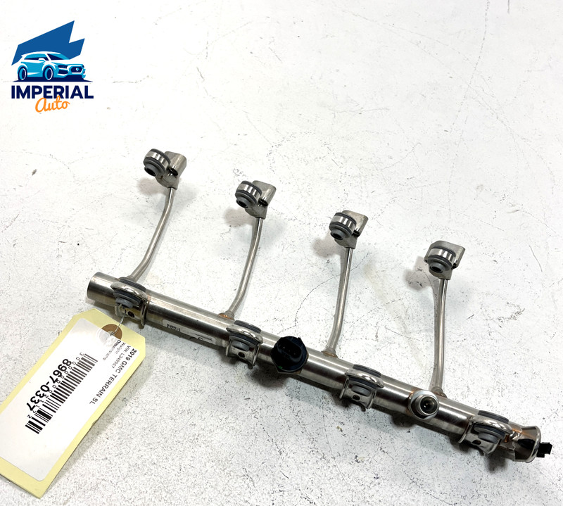 2018-2022 GMC TERRAIN TURBO GAS ENGINE FUEL INJECTION RAIL LINE OEM