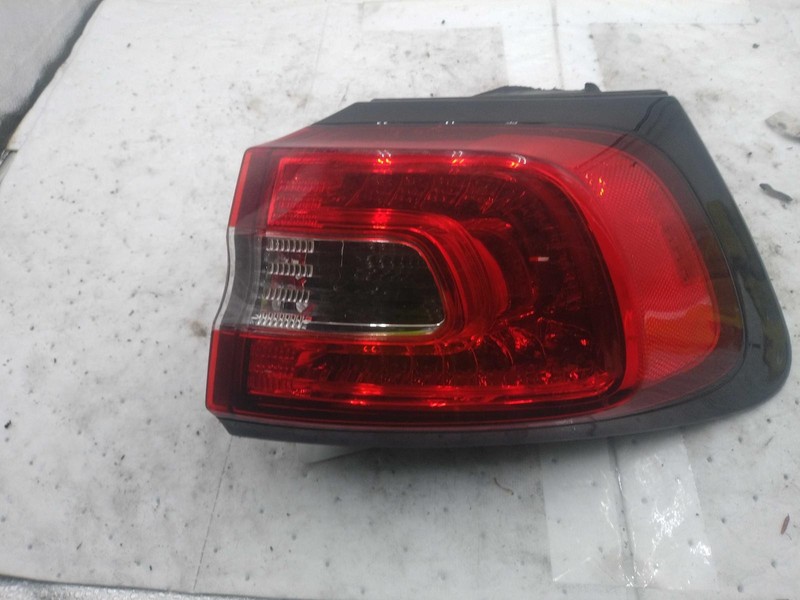 Used Right Tail Light Assembly fits: 2017 Jeep Cherokee quarter panel mounted LE