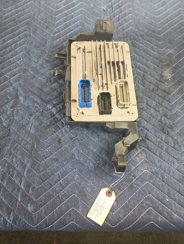 Used Oem Chevrolet ECM ECU Engine Control Module Unit Trailblazer 2021-2022 1.3L