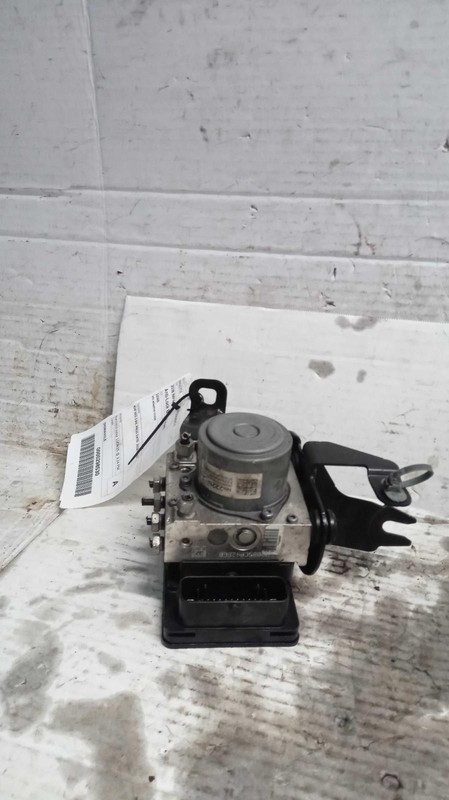 Used ABS Hydraulic Assembly fits: 2018 Chevrolet Impala Assembly w/o adaptive cr