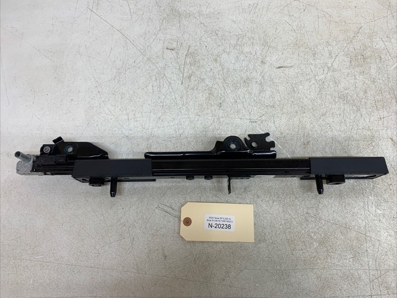 ⚡️17-22 Tesla Model 3 Front Passenger Side Seat Rail Track Section RH 20238 U21