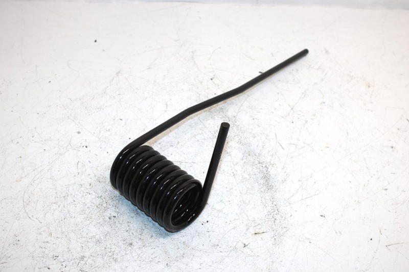 92 Polaris 500 Oem Right Suspension Spring 7041247 7041247-067 SP52