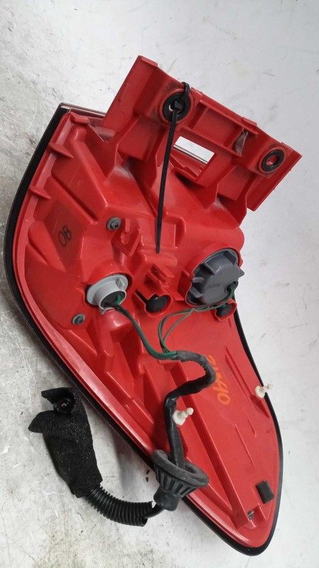 Used Left Inner Tail Light Assembly fits: 2015 Infiniti QX80 quarter panel mount