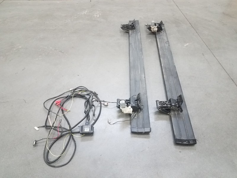 2025 Ford F150 Raptor R AMP Power Step Set #9168 K5