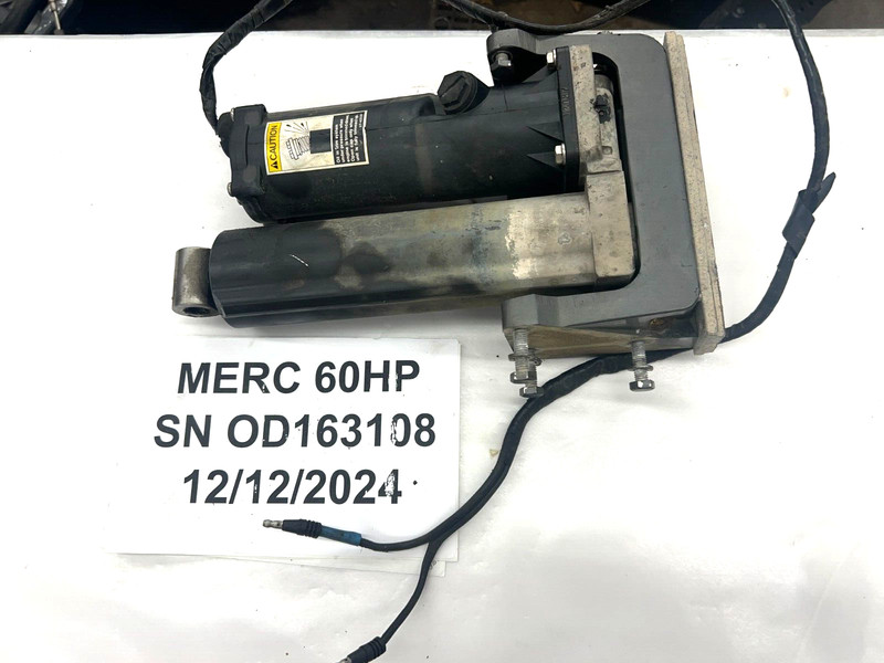 MERCURY OUTBOARD 50-60HP ELHPTO POWER TRIM COMPLETE 19217A5 FRESHWATER!