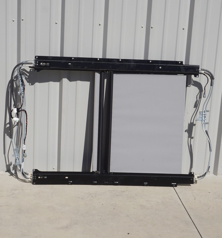 10-13 Mercedes W221 S550 S400 S350 Panoramic Sunroof Guide Rail Frame Track OEM