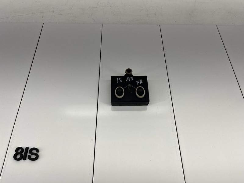 15-20 AUDI A3 QUATTRO FRONT RIGHT PASSENGER SIDE DOOR CONTROL MODULE OEM