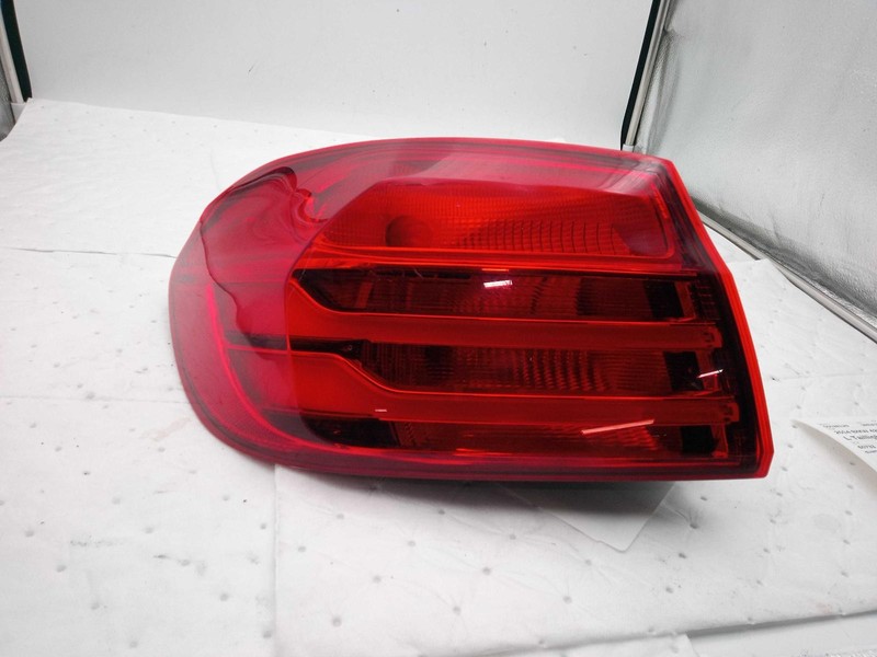 2014 BMW 428I Left Tail Light Assembly White OEM 542932 170K Miles Used