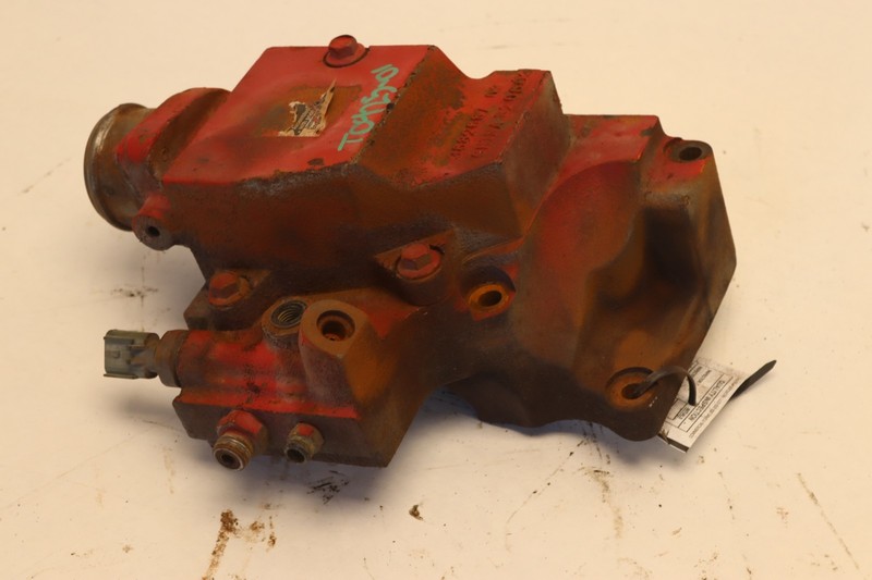 2013-2017 PETERBILT 579 CUMMINS ISX15 THERMOSTAT HOUSING 3682667 OEM