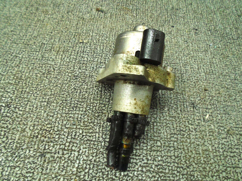 Used OEM Oil Pump Assy 857149T2 Mercury Mariner Outboard 75-225 HpMotor Part