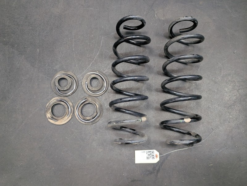2PC Rear Right & Left Coil Springs Set 2021 Toyota RAV4 48231-0R241 2019 - 2022