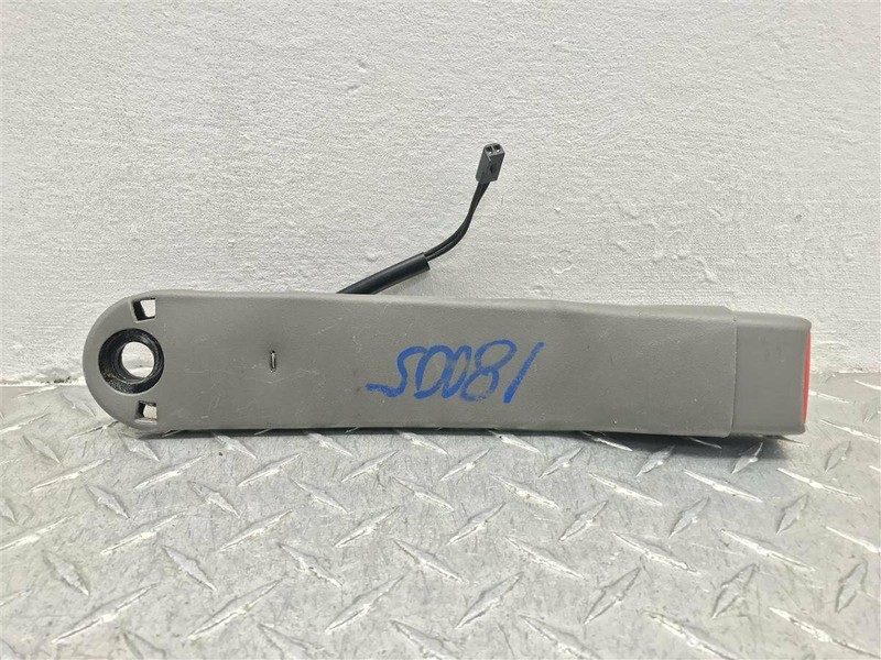 03-07 CHEVROLET SILVERADO 1500 FRONT DRIVER FRONT BUCKLE OEM 210-01279