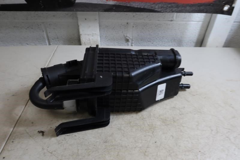 2018-2024 Jeep Wrangler 2.0L OEM Fuel Vapor EVAP Canister 52029779