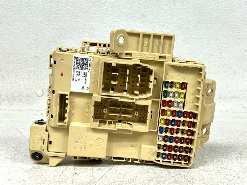 ⭐2021-2023 HYUNDAI ELANTRA DASHBOARD FUSE RELAY JUNCTION BOX BLOCK OEM LOT2710