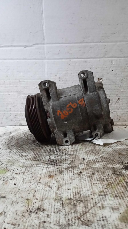 2015 Nissan Rogue A/C Compressor OEM 92600JM01B 130K Miles Red