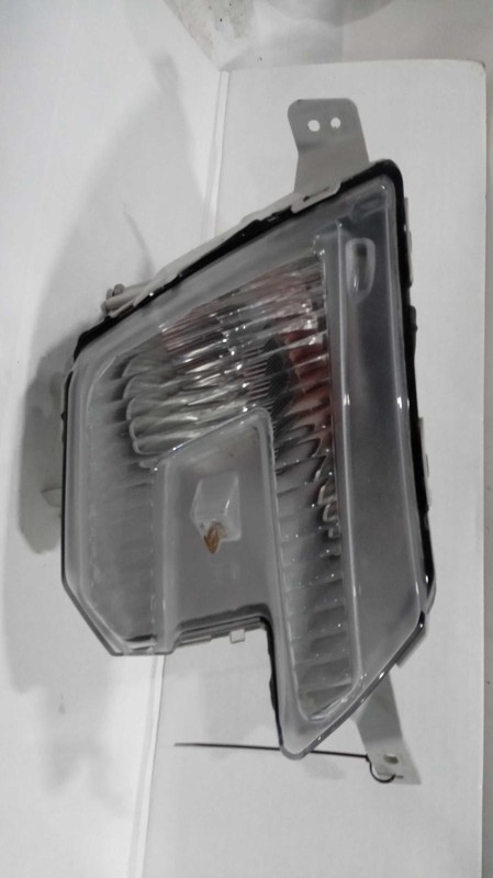 2016 Ford Explorer Right Fog Light Assembly White Halogen OEM Used 94823