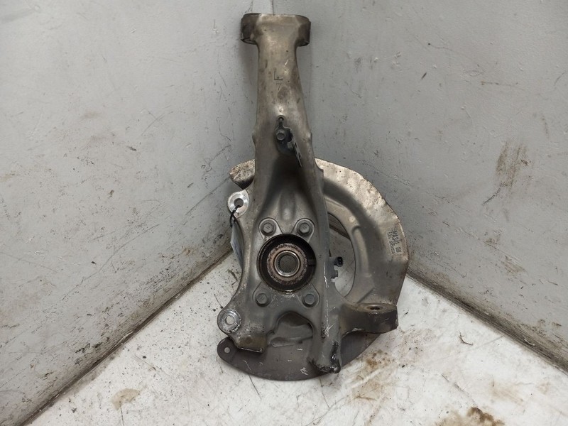 09-17 LEXUS LS460 FRONT DRIVER LEFT SPINDLE KNUCKLE
