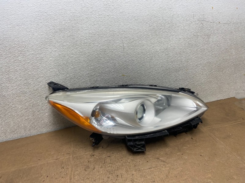 2012 to 2015 Mazda 5 Right Passenger RH Headlight Halogen Lamp Y6867 DW