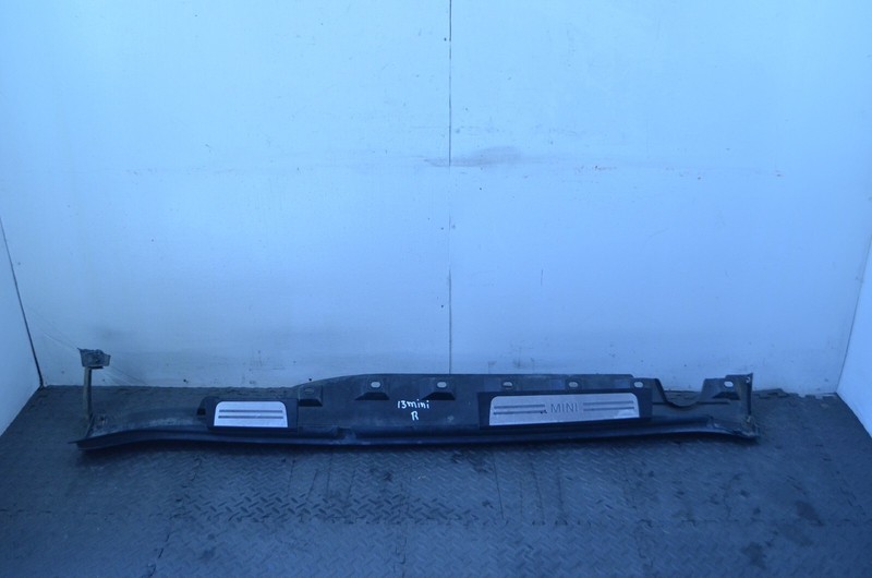 11-16 MINI COOPER COUNTRYMAN R60 RIGHT SIDE SKIRT SILL TRIM ROCKER PANEL OEM