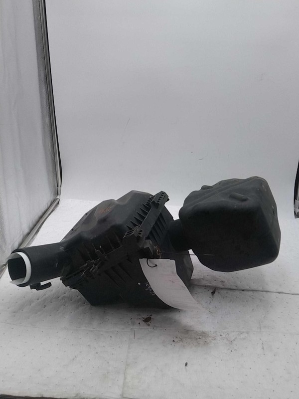 2013 Subaru Legacy Air Cleaner Assembly OEM 46052AJ02A 143K Miles