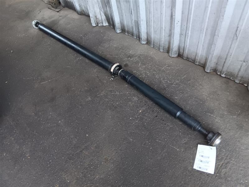 16-19 Land Rover Discovery Sport Rear Drive Shaft Propeller LR072103