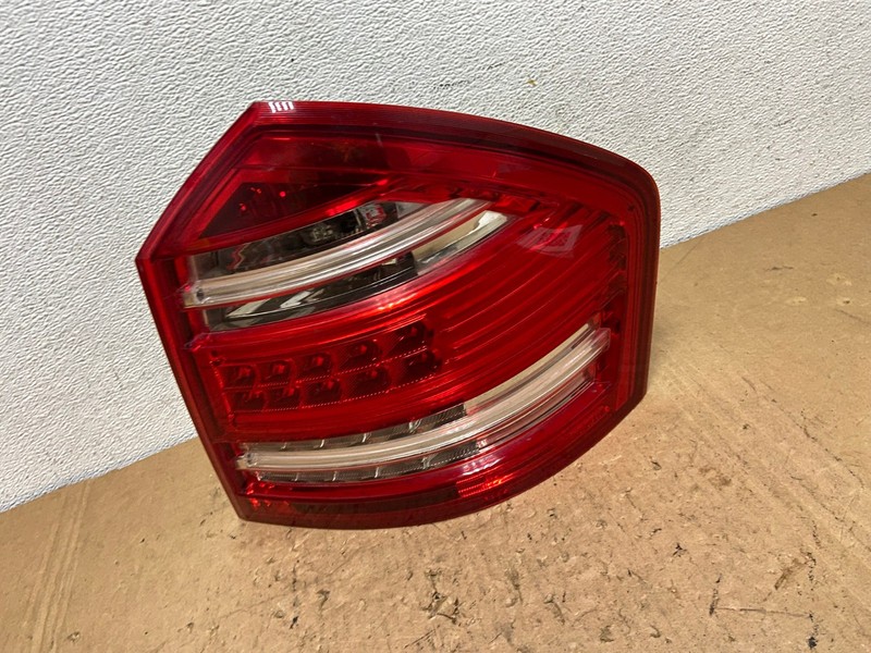 2010 2011 2012 Mercedes GL-Class GL450 Right LED Tail Light OEM AD3770 LK
