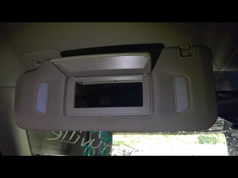 Driver Left Sun Visor Illuminated Fits 07-14 ESCALADE 1676349