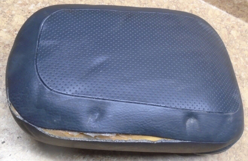 1998 Suzuki Marauder VZ800 Rear Back Passenger Ryder Seat 98 VZ 800 Engine Black