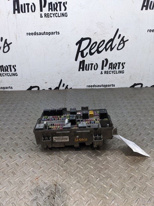 Fuse Box Engine Power Distribution Center Fits 13-14 DODGE 1500 PICKUP 1169502