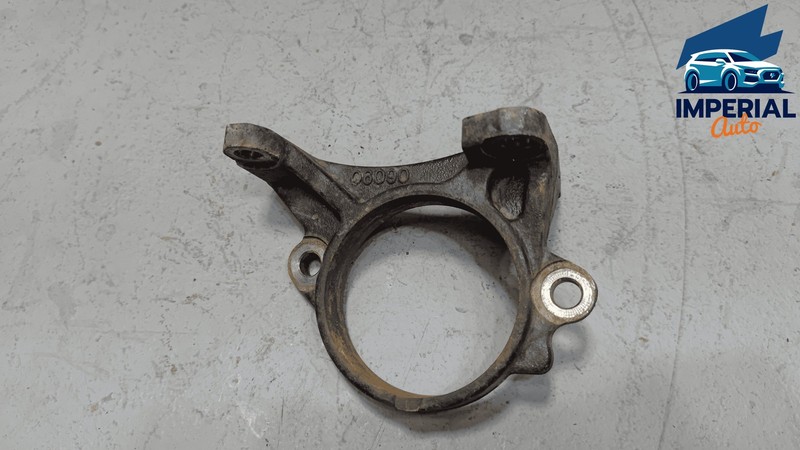 TOYOTA CAMRY FWD 2.5L FRONT PASSENGER AXLE SHAFT BEARING BRACKET OEM 2018-2024
