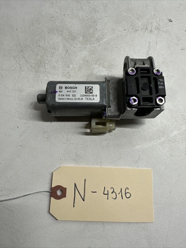 20-22 Tesla Y FRONT RH SEAT ADJUST ADJUSTER MOTOR 1104003-00-b 4316 B25