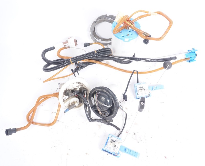 11-18 Porsche Cayenne 958 4.8l Fuel Pump OEM Left and Right