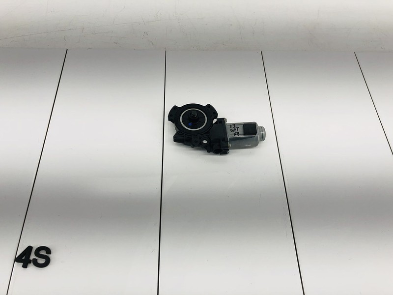 11-15 KIA OPTIMA FRONT RIGHT SIDE DOOR WINDOW GLASS REGULATOR MOTOR OEM