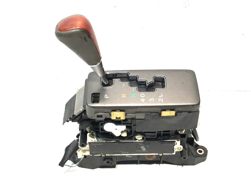 01-06 Lexus LS430 Automatic Transmission Shifter Assembly OEM 33521K50040