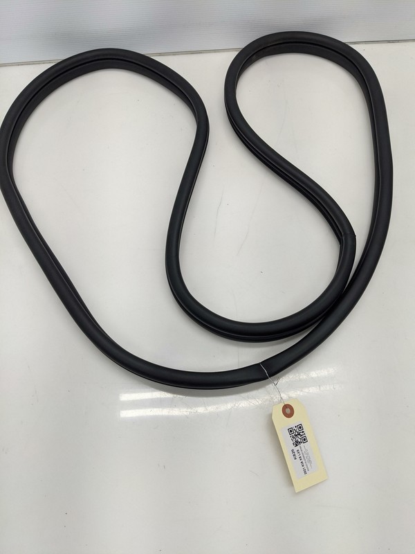 Rear Right Passenger Door Body Weatherstrip Seal 83120-L3000 2021 Kia K5 2022