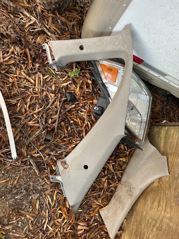 92-95 HONDA CIVIC 2 DOOR COUPE REAR RH PASSENGER SIDE QUARTER WINDOW TRIM PANEL
