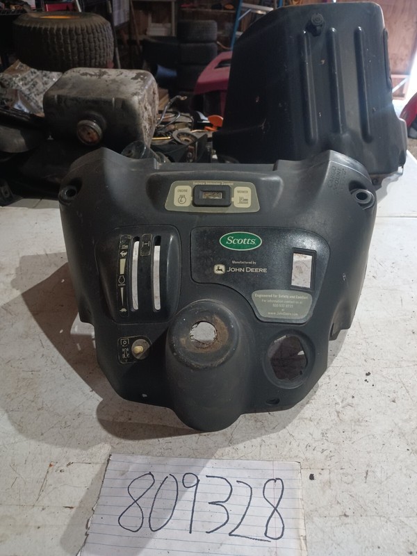 SCOTTS JOHN DEERE L2048 42" 20hp DASH