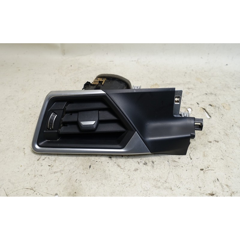 23-25 BMW G20 3-Series G80 Left Front Dash Air Vent with Trim Bezel Chrome OEM