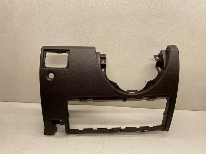 2014-2016 JEEP GRAND CHEROKEE LEFT FRONT LOWER DASH KNEE BOLSTER TRIM COVER